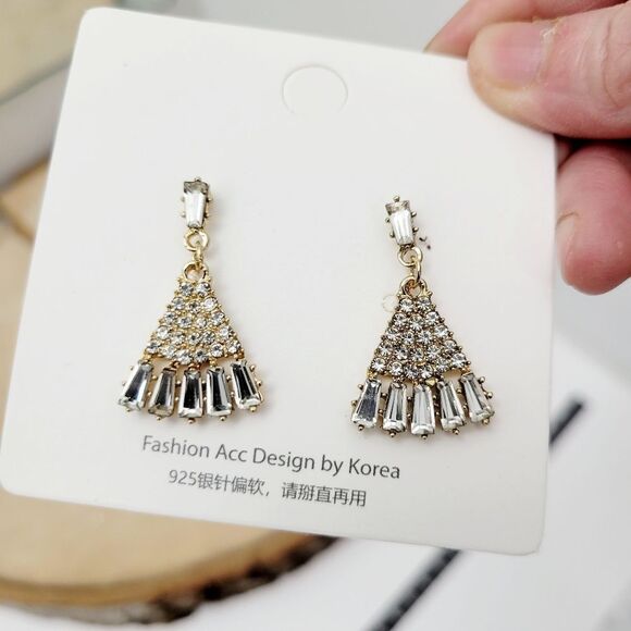 Brand New Gold Tone Silver Rhinestone Earrings - Picture 2 of 9